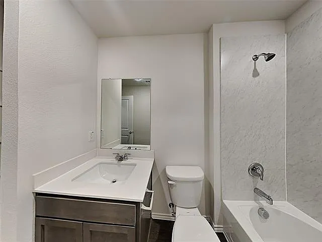 724 Glover Dr — Photo 15