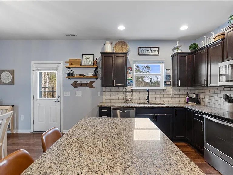 2678 Averon Dr — Photo 14