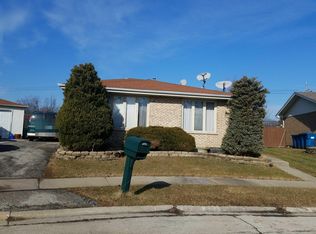 5008 Golf Ct, Midlothian, IL 60445