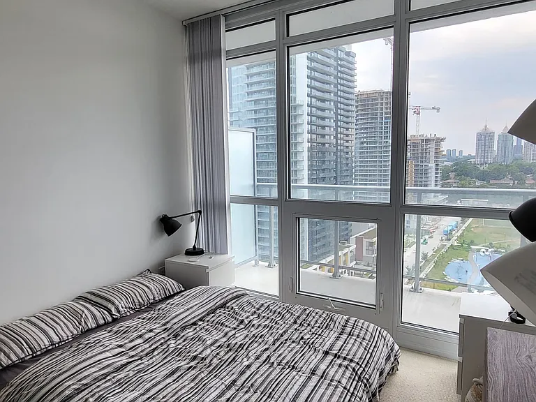 121 McMahon Dr #2211 — Photo 5