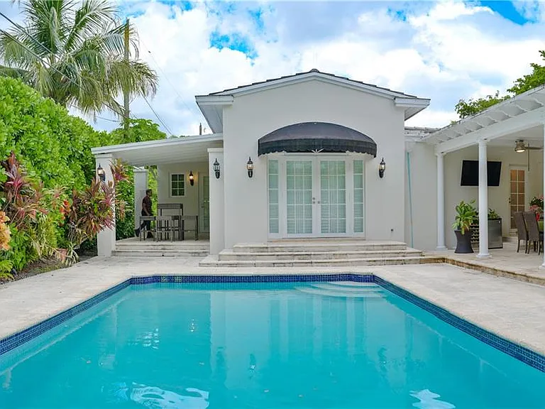1535 Baracoa Ave — Photo 4