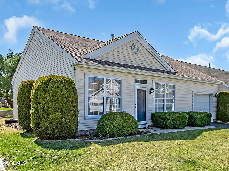 3 Cardinal Pl — Photo 2