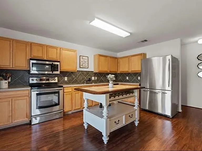 4515 Cottonwood St — Photo 12