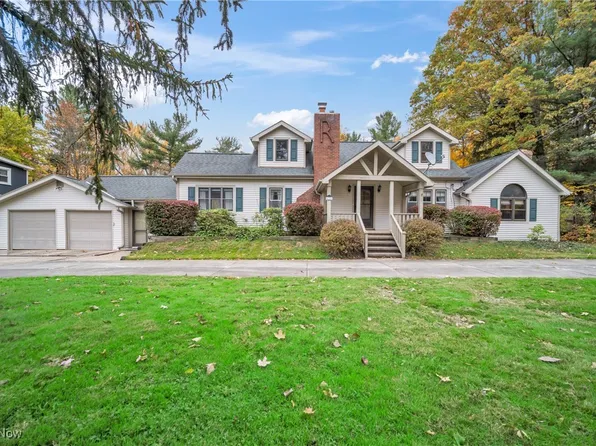 4125 Giles Rd, Moreland Hills, OH 44022