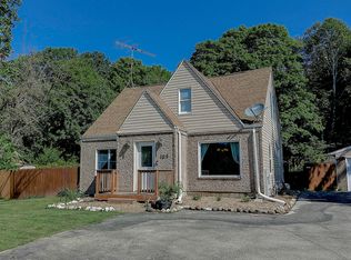 106 W Commerce Blvd, Slinger, WI 53086
