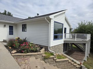 3441 E Arbor Ln, Kearney, NE 68845