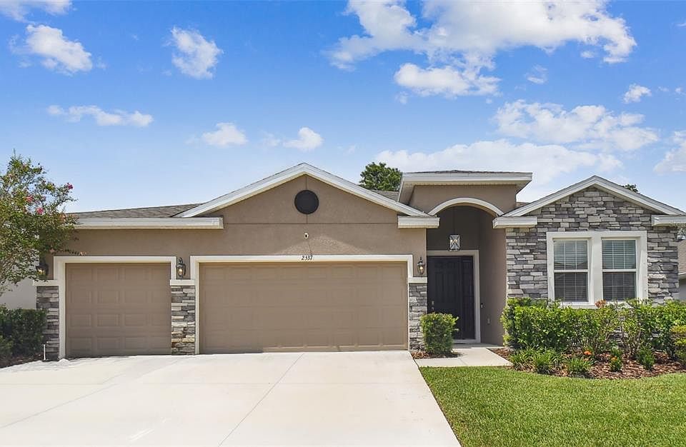 1st image of 2537 Knight Island Dr