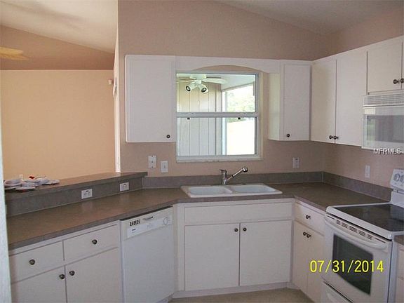 5th image of 8363 Greystone Dr