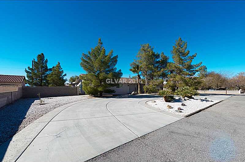 1st image of 265 Spanish Dr