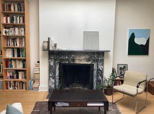 260 S 16th St APT 3R, Philadelphia, PA 19102