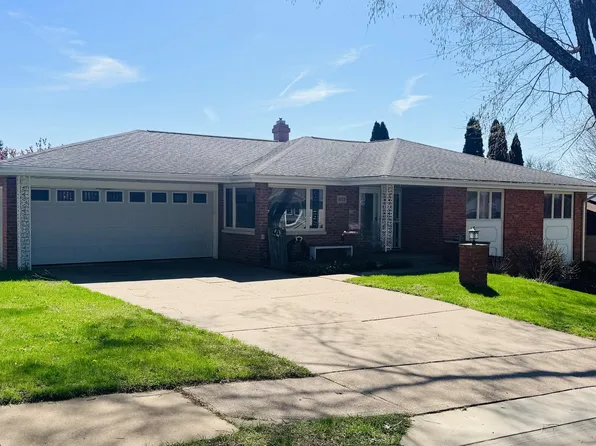 3275 Cider Rdg, Dubuque, IA 52001