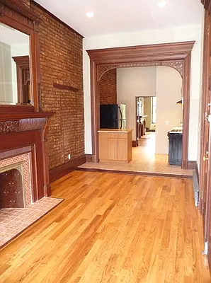 Rented by Perry Associates NYC Inc | media 38