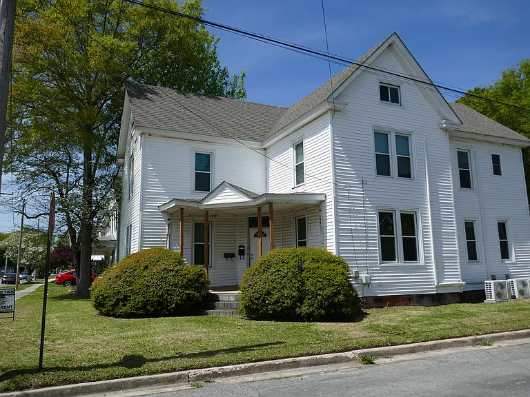 600 W Colonial Ave #1 — Photo 2