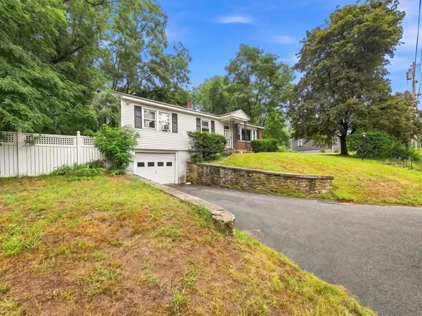 21 Cranton Ave, Groveland, MA 01834