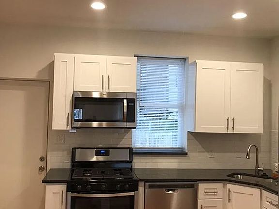 2nd image of 2143 E Stella St