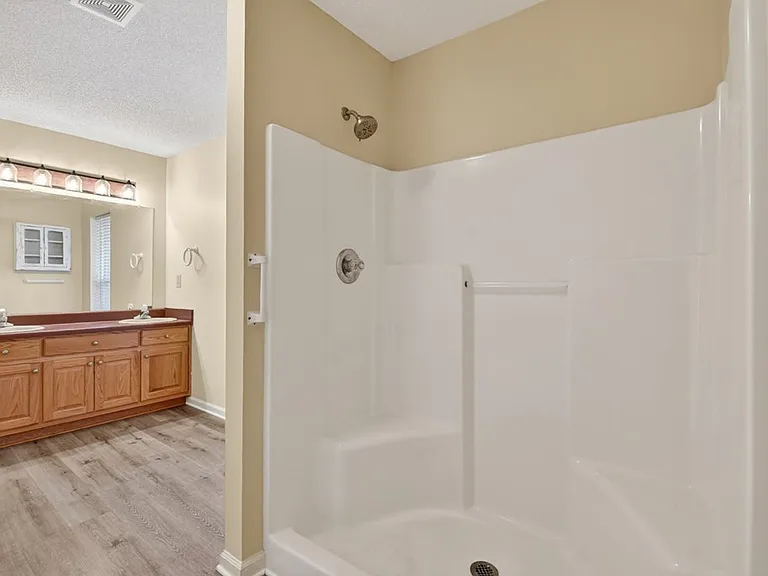 863 Woodland Dr — Photo 43
