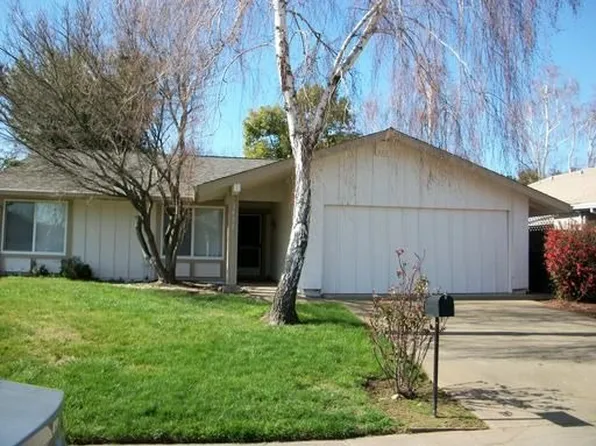 2437 Rio Bravo Cir, Sacramento, CA 95826