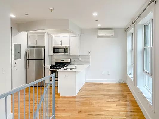 1st image of 225 Howard Ave #2C