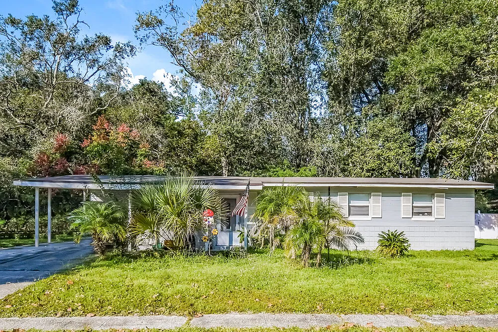 3 bed, 2.0 bath, 1100 sqft, $2,480 — Photo 1