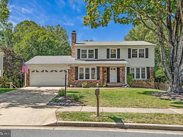 2018 Labrador Ln, Vienna, VA 22182