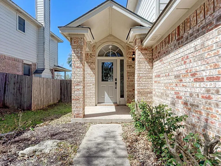 14428 Lilley Brook Cv — Photo 4