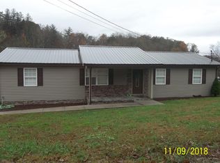 258 Jackson Ln, Oliver Springs, TN 37840