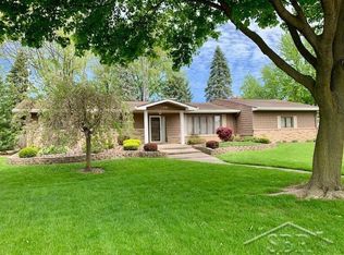 5292 Heritage Dr, Saginaw, MI 48603