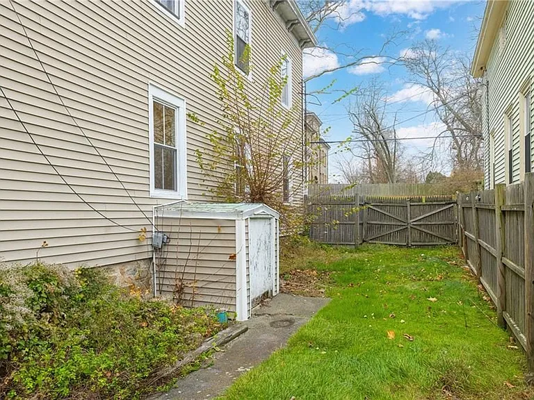427 Spring St #1 — Photo 15