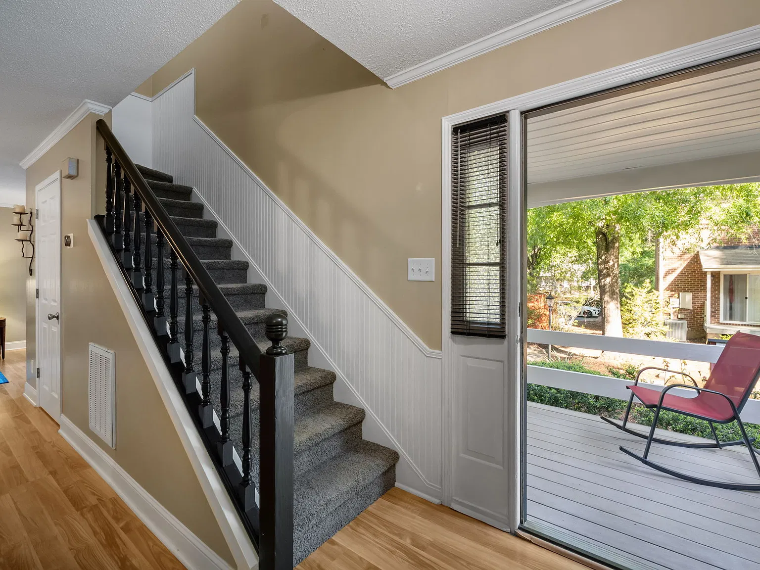 2 bed, 1082 sqft, $1,600 — Photo 4