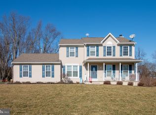 3 Heatherstone Ln, Hamilton, NJ 08620