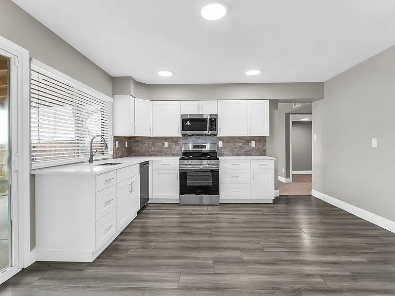 5264 Pruitt Dr — Photo 15