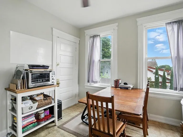 4002 Floral Ave #4002 — Photo 5