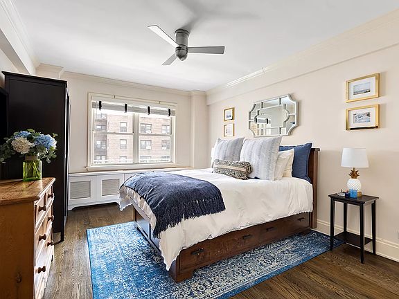 5th image of 40 E 9th St APT 4B