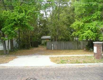 1st image of 726 N Westmoreland Dr