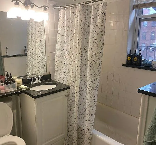 59 Hemenway St — Photo 8