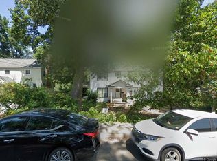 118 Maywood Ln, Charlottesville, VA 22903