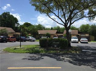 493 Briarwood Cir #2-61, Hollywood, FL 33024
