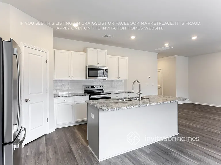 3976 Zepelin Way — Photo 9