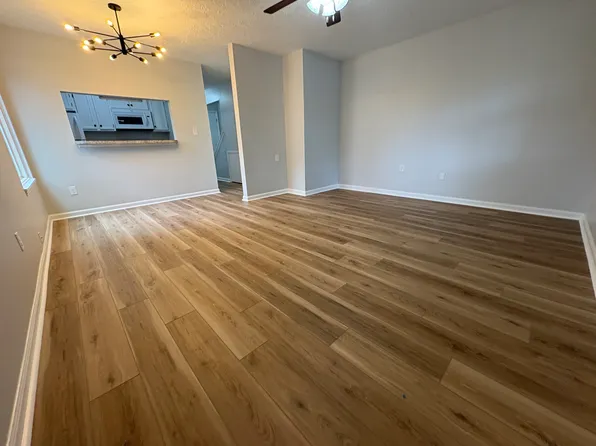 307 W Clifton Ave, North Augusta, SC 29841