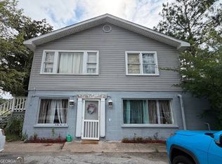 305 Holmesville Ave, Baxley, GA 31513