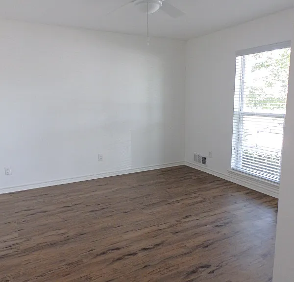 13249 Kit Ln — Photo 12