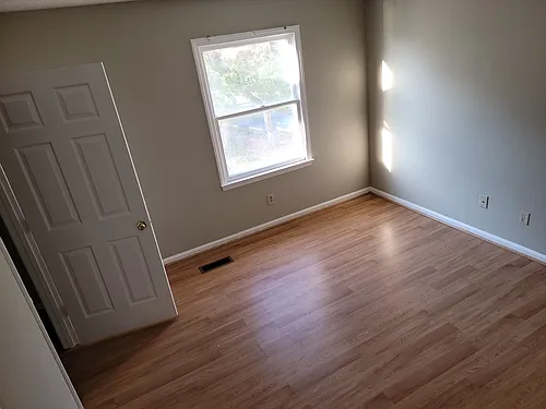 1628 Village Lake Dr #1628 Photo 1