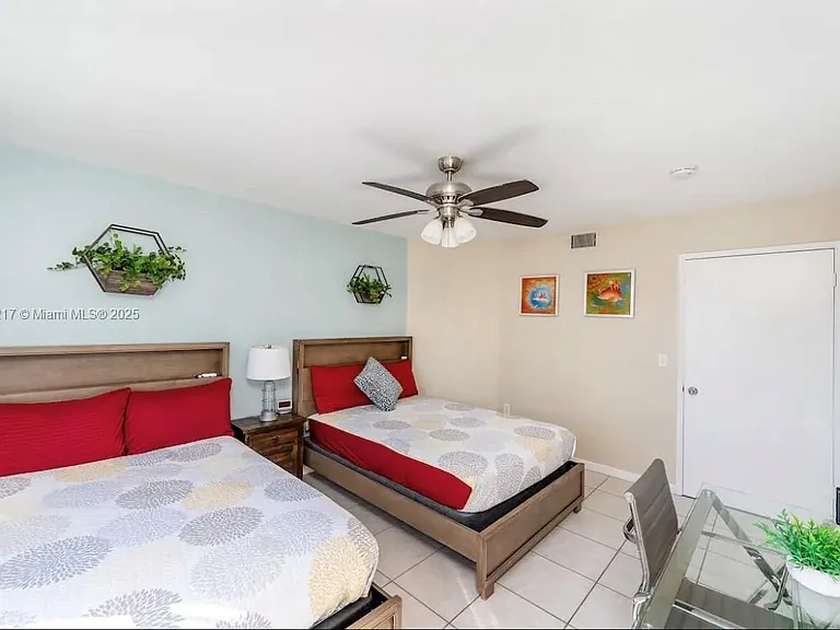 19999 E Country Club Dr #1202 — Photo 10