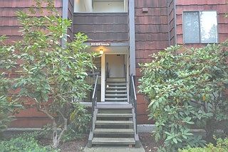 1st image of 8941 Ravenna Ave NE #8941