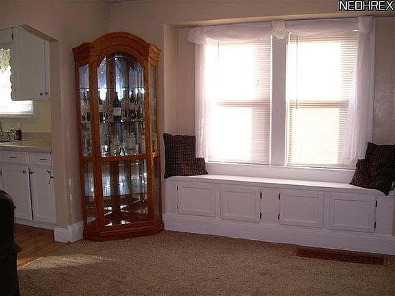 5th image of 1249 Allendale Ave