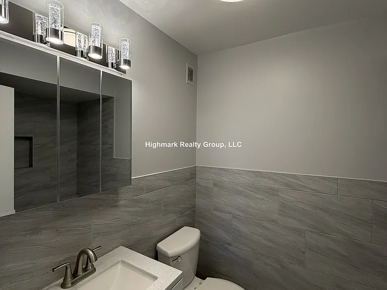 8644 Skokie Blvd #405A — Photo 8