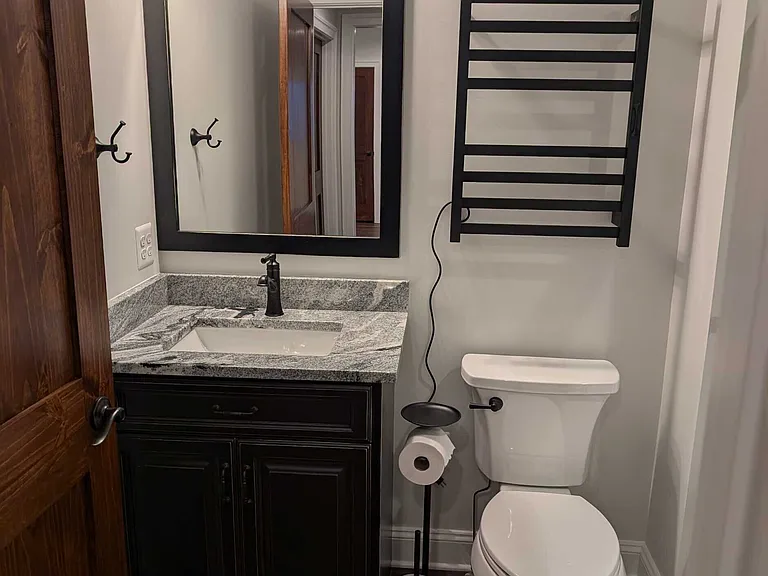 1341 E Riverside Ave — Photo 16