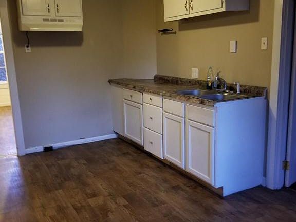 5th image of 606 McCulloch St