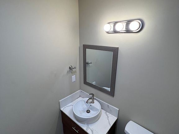 5th image of 8838 Burnet Ave