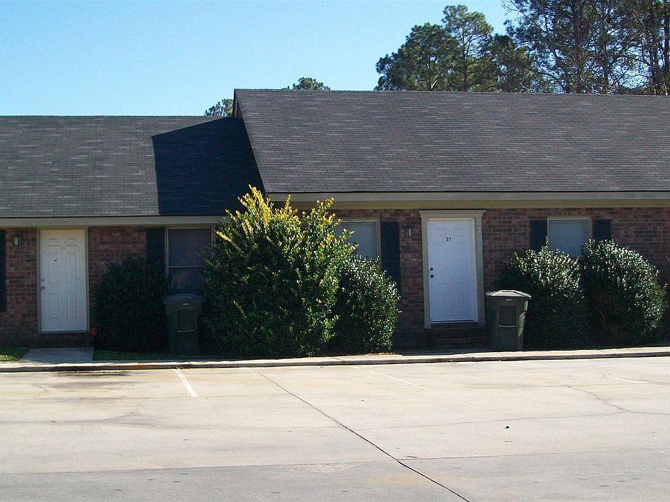 1st image of 100 Lanier Dr APT 19